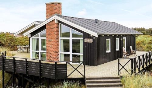 Four-Bedroom Holiday Home