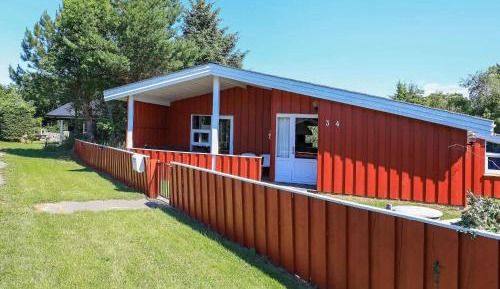 Three-Bedroom Vacation Home 