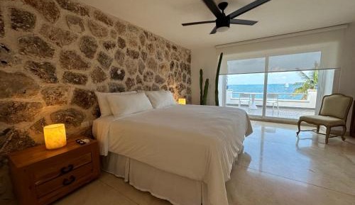 King Suite with Ocean View
