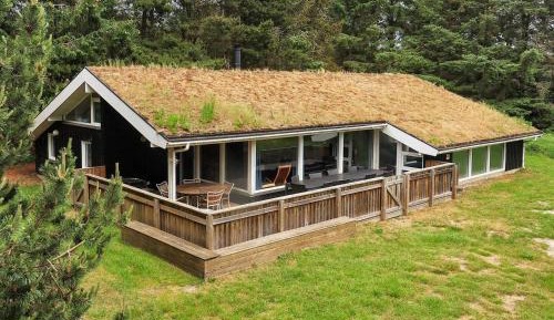 Four-Bedroom Holiday Home