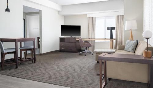 One-Bedroom King Suite with Sofa Bed 