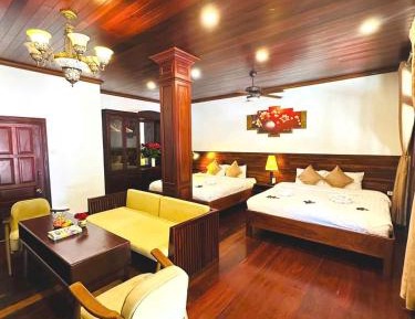 Deluxe Family Room
