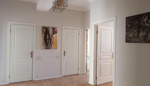 Three-Bedroom Apartment with Balcony