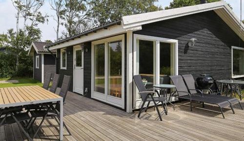 Three-Bedroom Vacation Home 