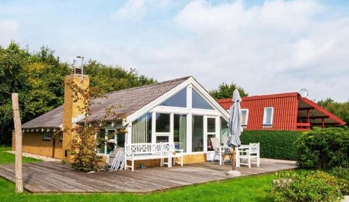 Three-Bedroom Vacation Home 