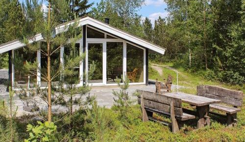 Three-Bedroom Holiday Home 