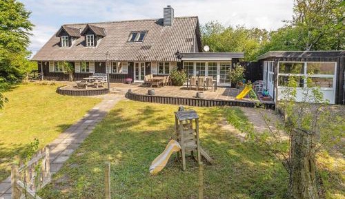 Six-Bedroom Holiday Home
