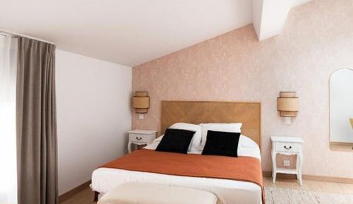 Double or Twin Room with Private Bathroom