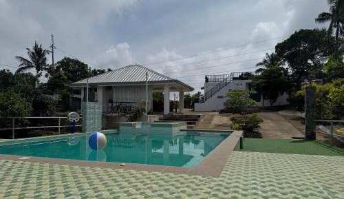 Four-Bedroom Holiday Home