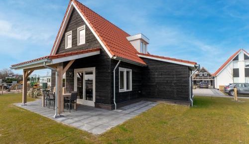 Four-Bedroom Holiday Home