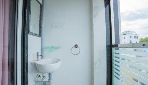 Standard Double or Twin Room with Sea View
