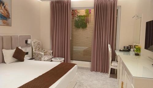 Executive Suite