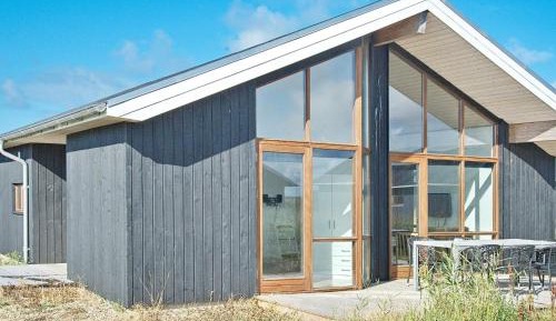 Four-Bedroom Holiday Home