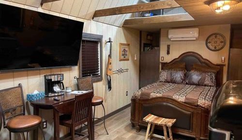 One-Bedroom Chalet