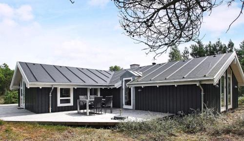 Four-Bedroom Holiday Home