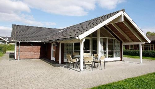 Four-Bedroom Holiday Home