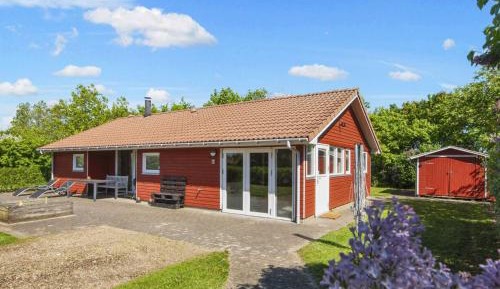 Four-Bedroom Holiday Home