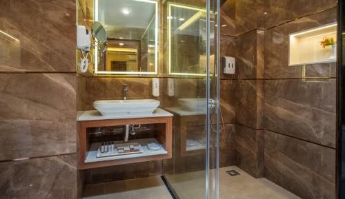 Double Room with Balcony (2 Adults + 1 Child)