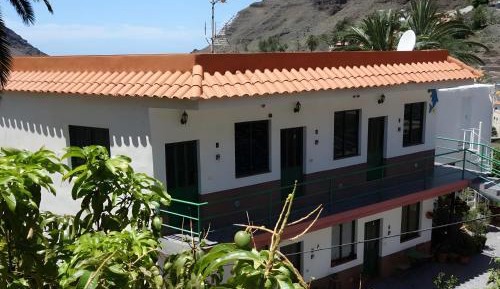 Superior One-Bedroom Apartment with Balcony