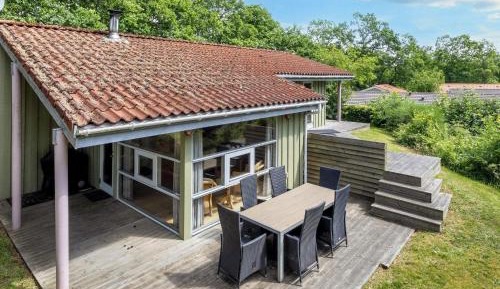 Three-Bedroom Vacation Home 