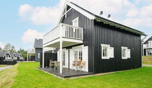Four-Bedroom Holiday Home