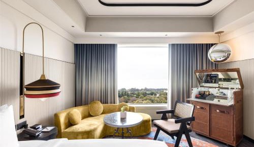 Deluxe King Room