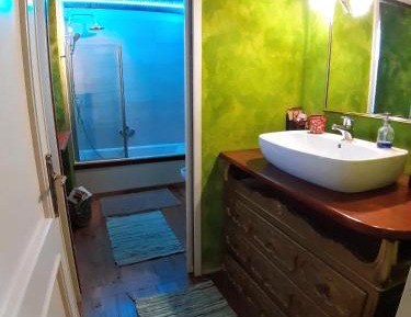 One-Bedroom Premier Apartment