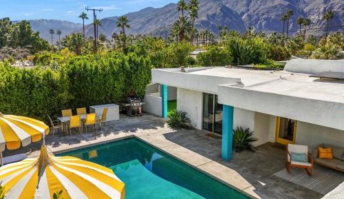 Three-Bedroom Holiday Home 