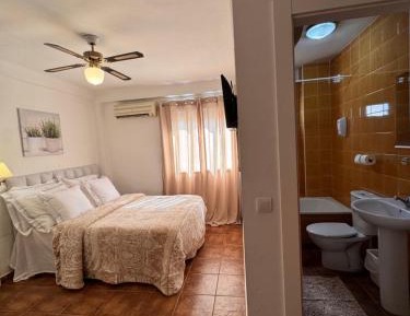 Single Room with Private Bathroom