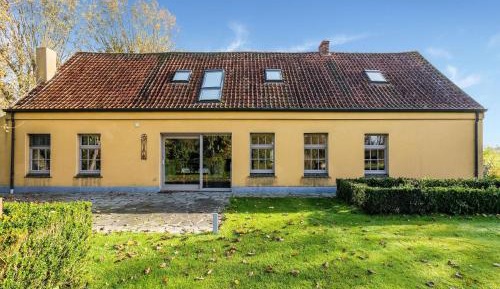 Four-Bedroom Holiday Home