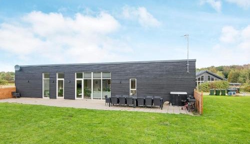 Five-Bedroom Holiday Home