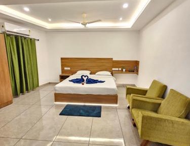 Superior King Suite