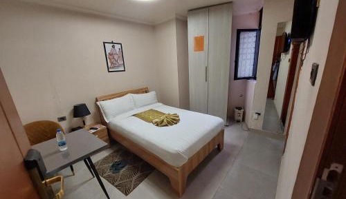 Single Room with Private Bathroom