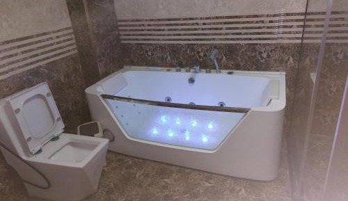 King Room with Spa Bath