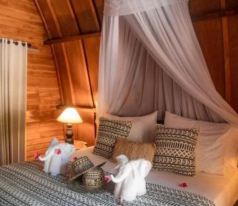 King Room with Pool View