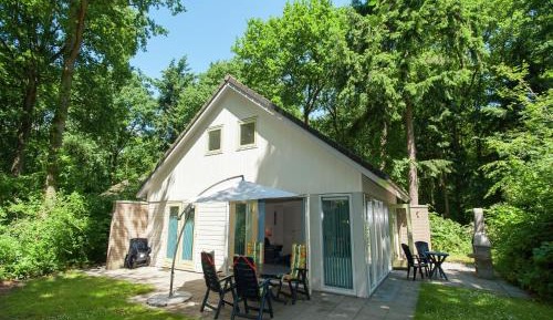 Four-Bedroom Holiday Home