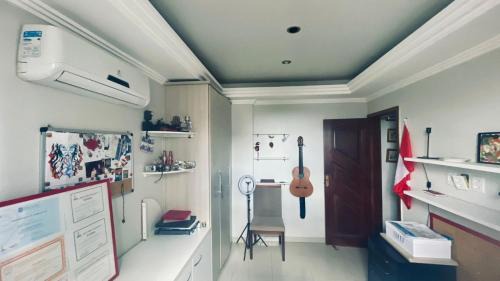 Room #1475279901