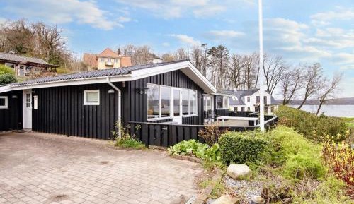 Two-Bedroom Holiday Home