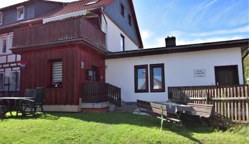 One-Bedroom Holiday Home