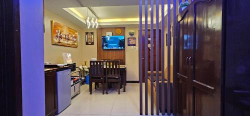 Studio Apartment with Queen Bed