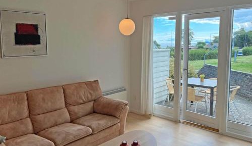 One-Bedroom Holiday Home