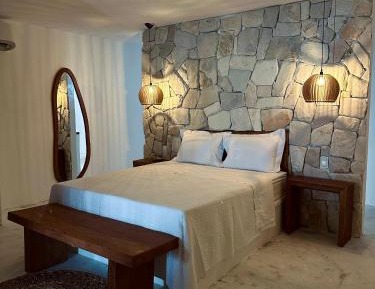 Room #1473678701