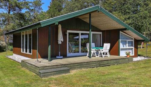 Three-Bedroom Holiday Home 