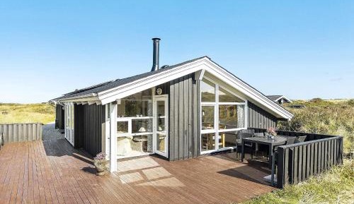 Three-Bedroom Holiday Home 