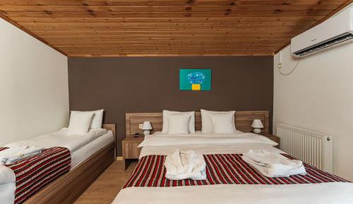 Basic Triple Room