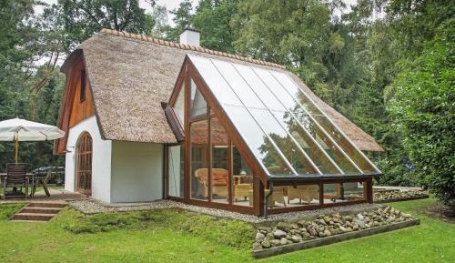 Three-Bedroom Holiday Home 
