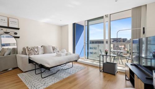 Studio Apartment