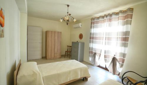 Room #1473428405