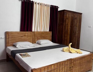 Large Double Room