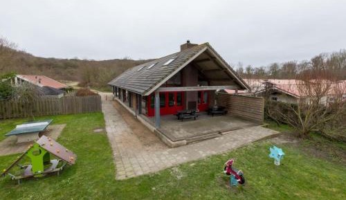 Four-Bedroom Holiday Home